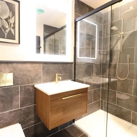 度假居 8 Tarn End Cottage, A Luxurious For Romantic Break Overlooking Talkin Tarn Close To Hadrians 卡莱尔
