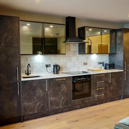 8 Tarn End Cottage, A Luxurious For Romantic Break Overlooking Talkin Tarn Close To Hadrians