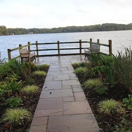 8 Tarn End Cottage, A Luxurious For Romantic Break Overlooking Talkin Tarn Close To Hadrians * Carlisle (Cumbria)