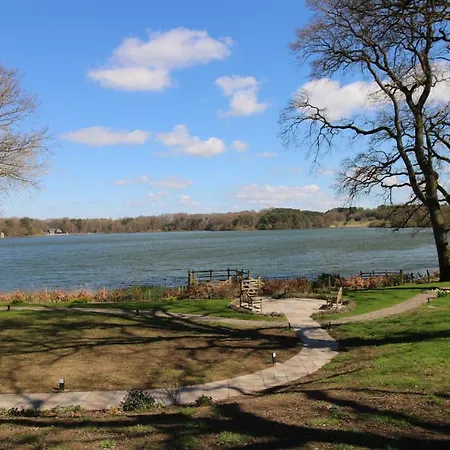 Feriehus 8 Tarn End Cottage, A Luxurious For Romantic Break Overlooking Talkin Tarn Close To Hadrians Carlisle (Cumbria)