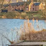 8 Tarn End Cottage, A Luxurious For Romantic Break Overlooking Talkin Tarn Close To Hadrians Prázdninový dům *