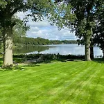 8 Tarn End Cottage, A Luxurious For Romantic Break Overlooking Talkin Tarn Close To Hadrians Prázdninový dům *