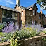 Prázdninový dům 8 Tarn End Cottage, A Luxurious For Romantic Break Overlooking Talkin Tarn Close To Hadrians Carlisle (Cumbria)