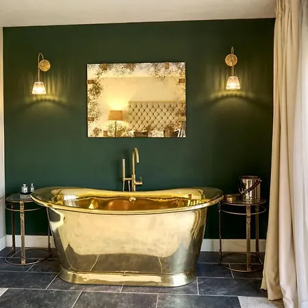 8 Tarn End Cottage, A Luxurious For Romantic Break Overlooking Talkin Tarn Close To Hadrians * Carlisle