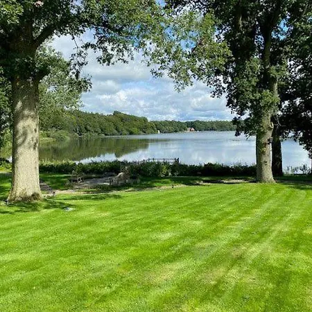 8 Tarn End Cottage, A Luxurious For Romantic Break Overlooking Talkin Tarn Close To Hadrians Nyaraló *
