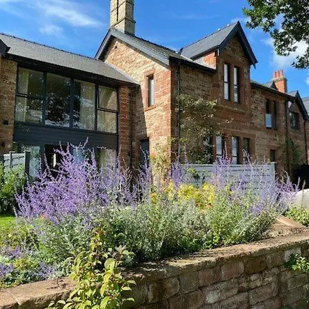 Nyaraló 8 Tarn End Cottage, A Luxurious For Romantic Break Overlooking Talkin Tarn Close To Hadrians Carlisle